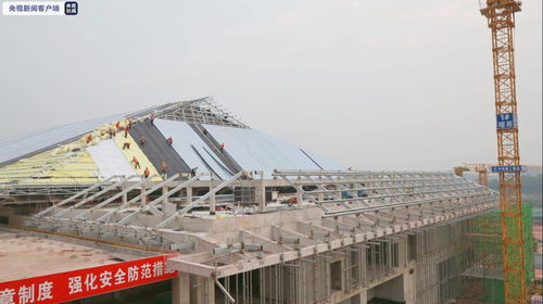 年內全線開通 中老鐵路國內段站房主體工程今日完工